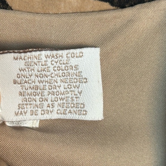 Chico’s Satin Zebra Blazer L / US 12 – Neutral Chic Statement Jacket - Picture 9 of 10